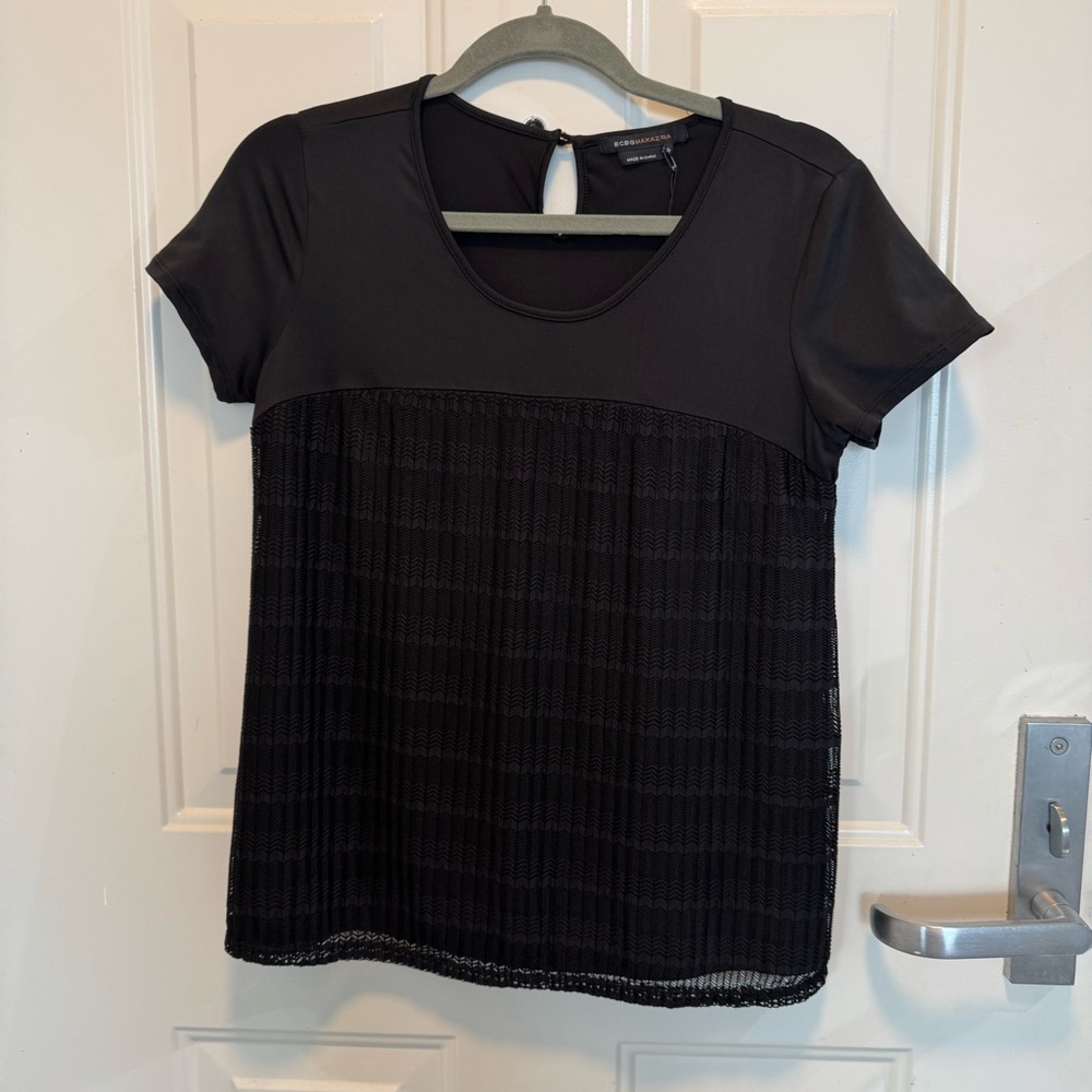 BCBGMaxAzria Black Boxy Short Sleeve Blouse
